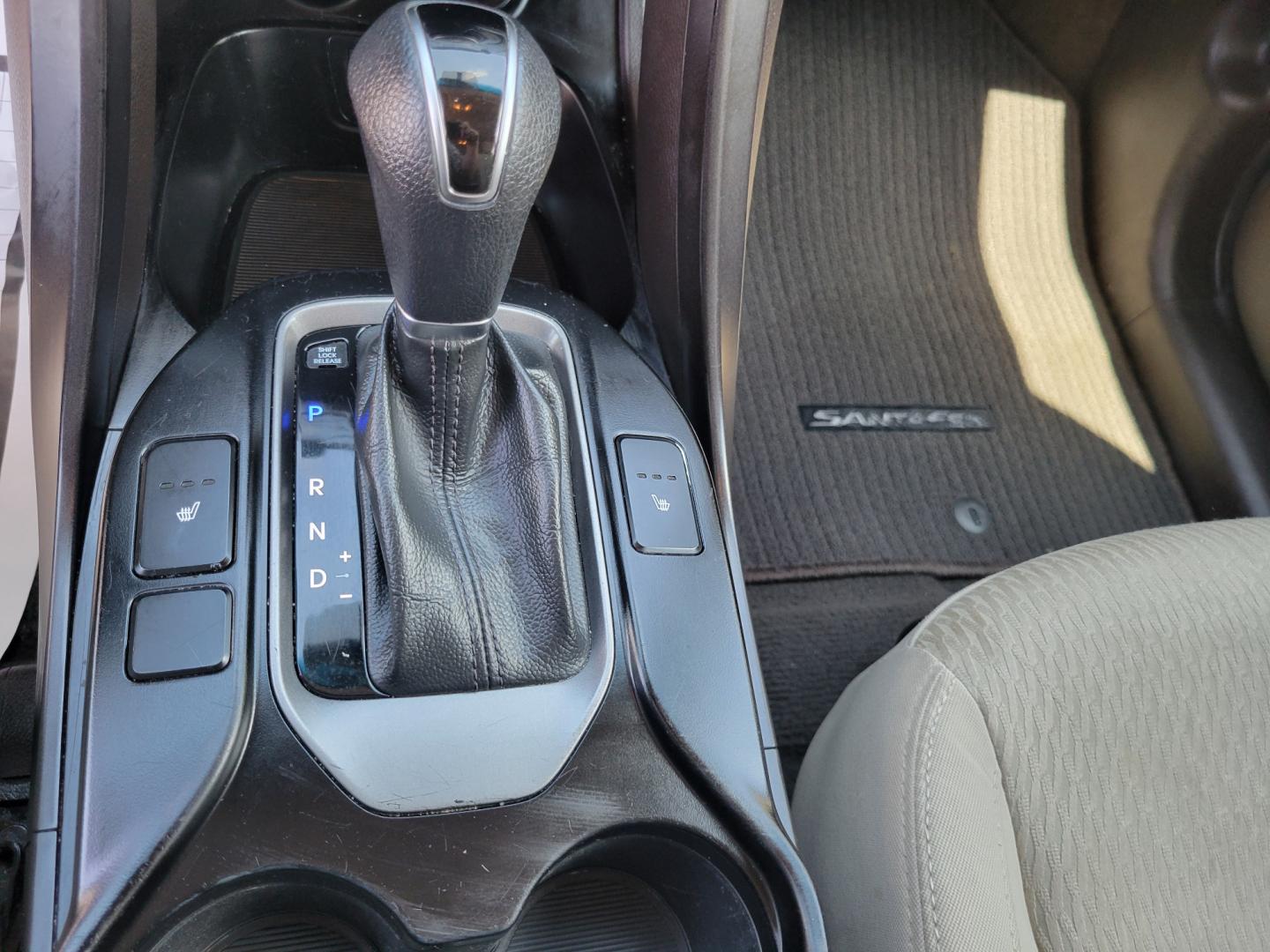 2015 Brown /Tan Hyundai Santa Fe GLS (KM8SMDHF7FU) with an 3.3L V6 engine, 6 Speed Auto transmission, located at 450 N Russell, Missoula, MT, 59801, (406) 543-6600, 46.874496, -114.017433 - Photo#16